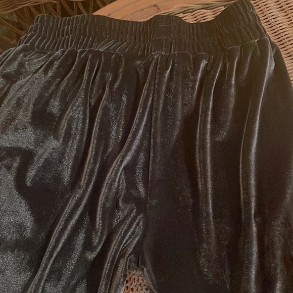 Cool Run Sweats. Color Grey. Size M. - Picture 15 of 16